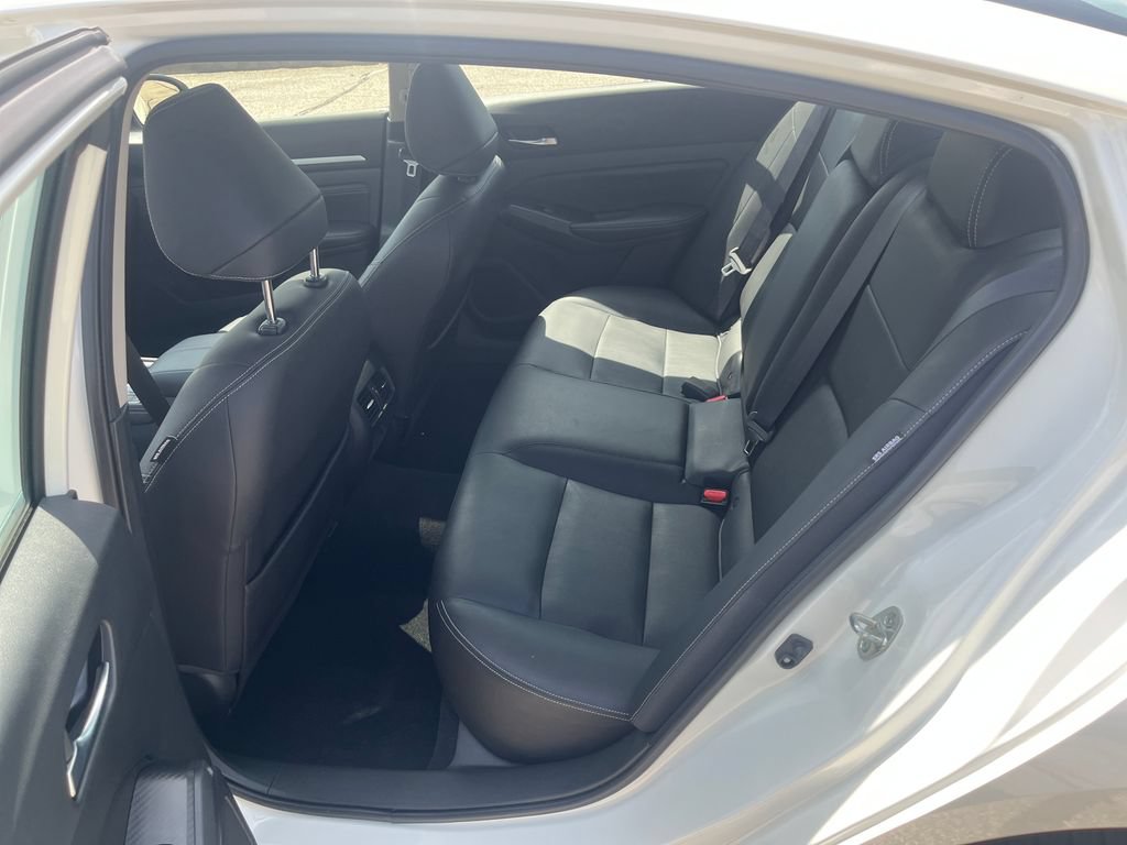 Used 2019 Nissan Altima 2.5 Platinum AWD/4WD image 16