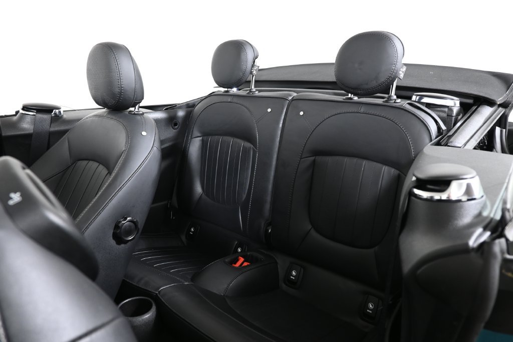Used 2024 MINI Cooper S w/ Seaside Edition FWD image 4