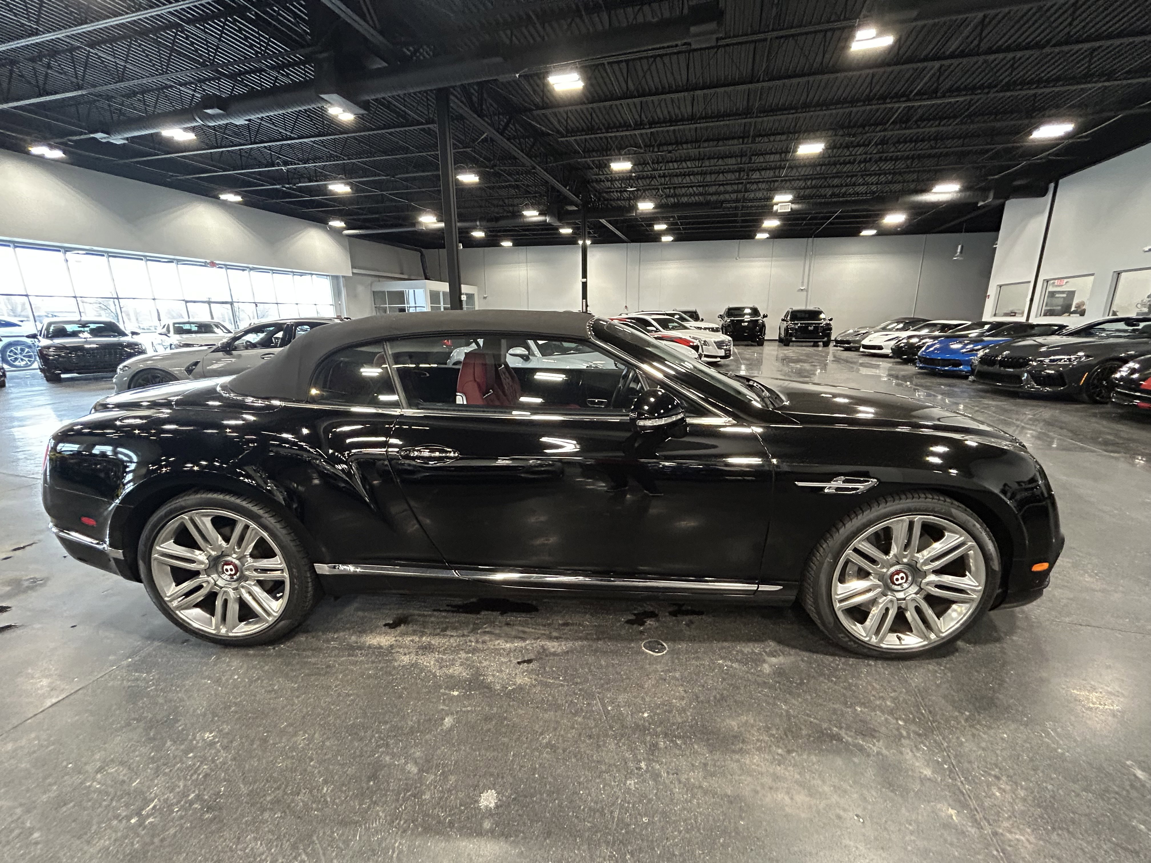 Used 2016 Bentley Continental GT image 2