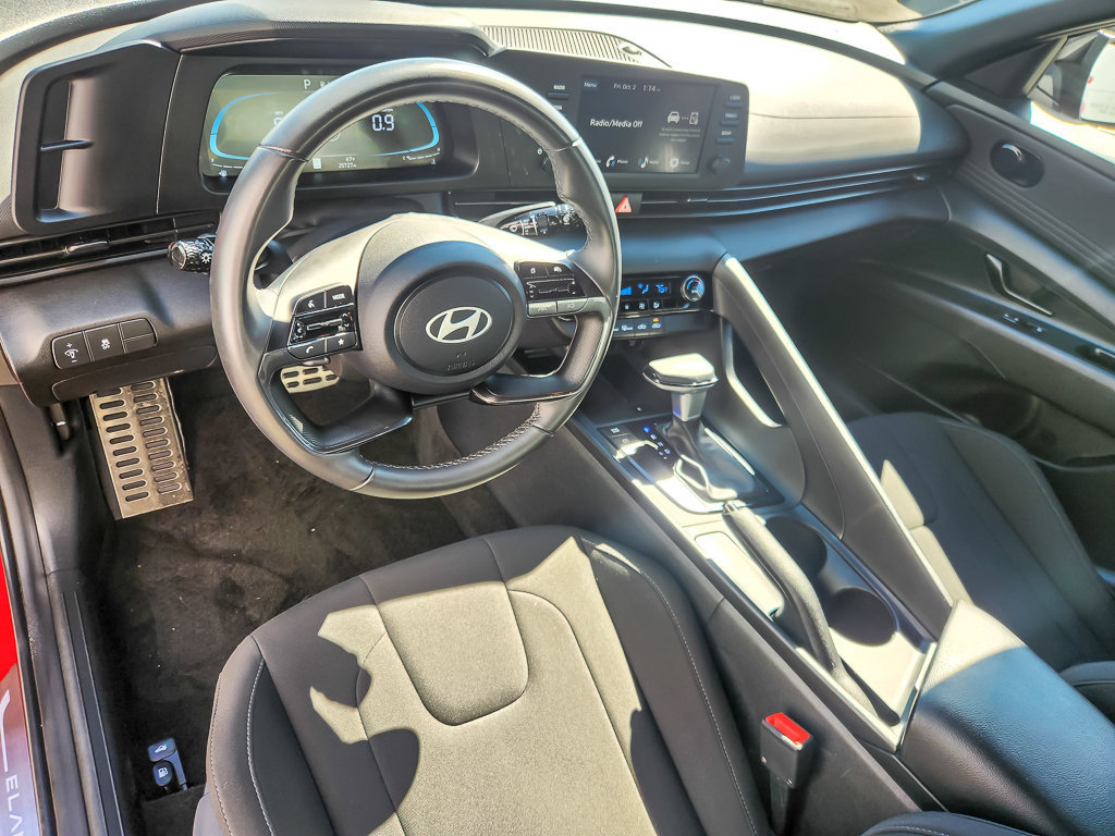 Used 2025 Hyundai Elantra Sport FWD image 8