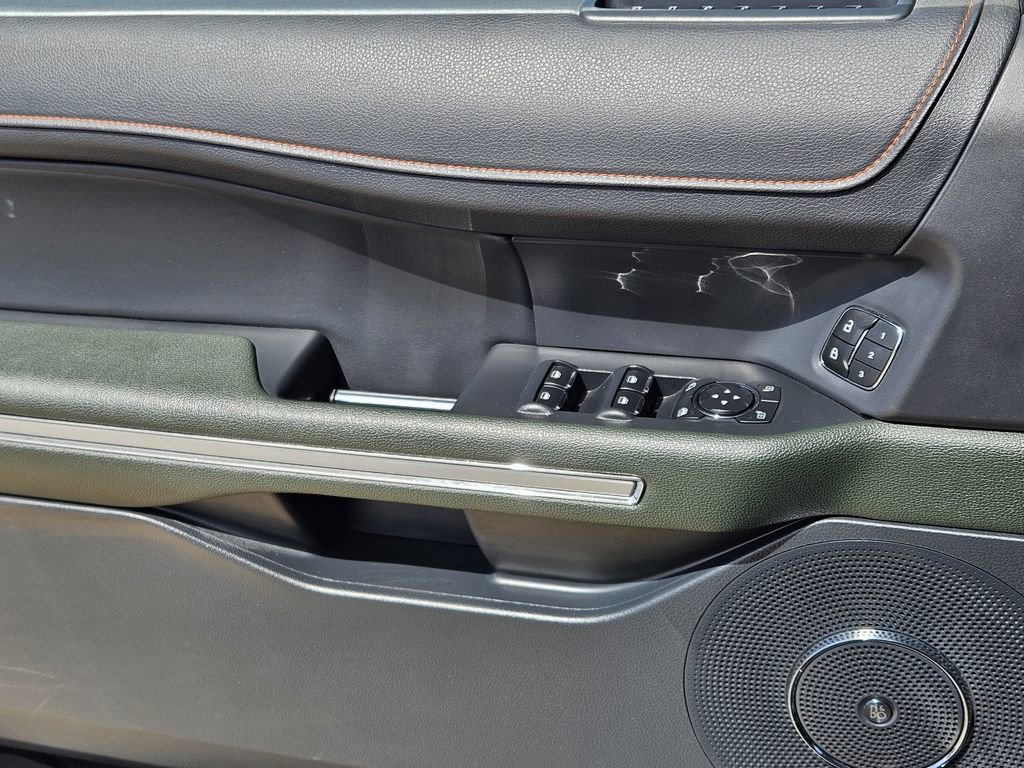 Used 2022 Ford Expedition Timberline image 28