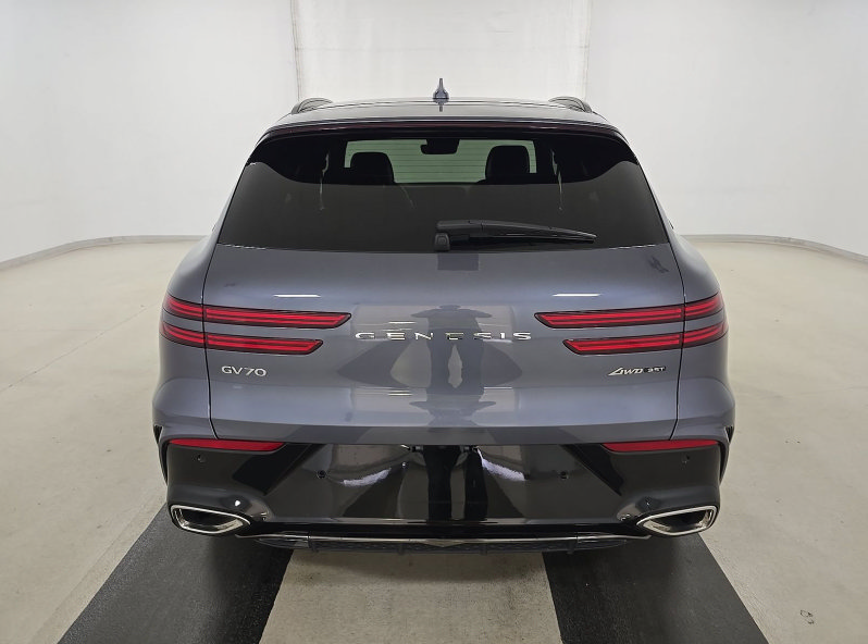 Used 2026 Genesis GV70 3.5T Sport Prestige AWD/4WD image 14