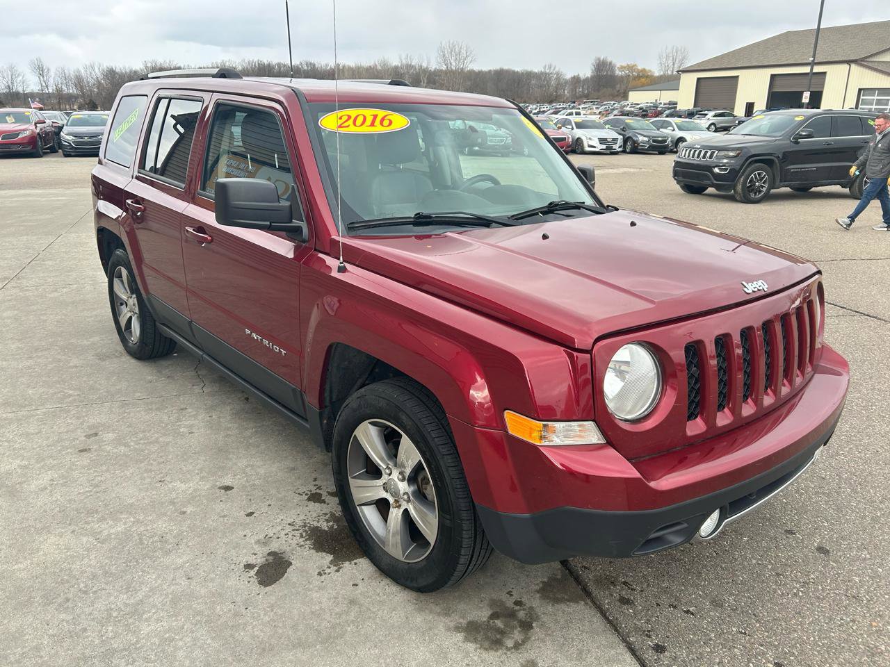Used 2016 Jeep Patriot High Altitude image 3