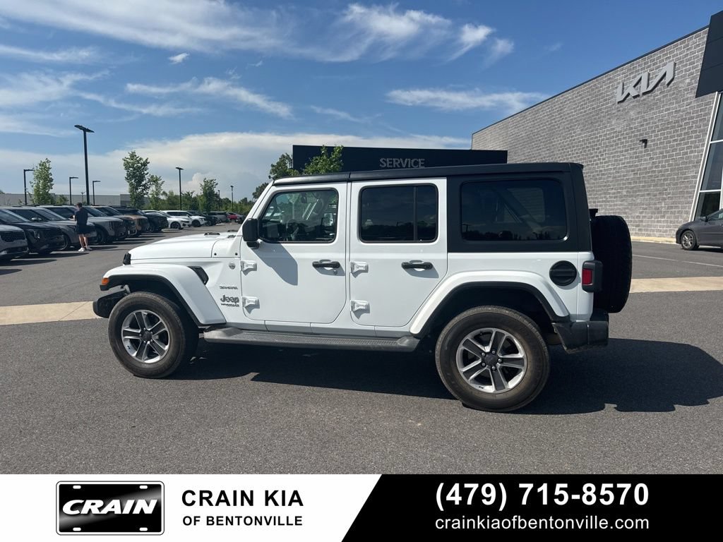 Used 2018 Jeep Wrangler Unlimited Sahara AWD/4WD image 12