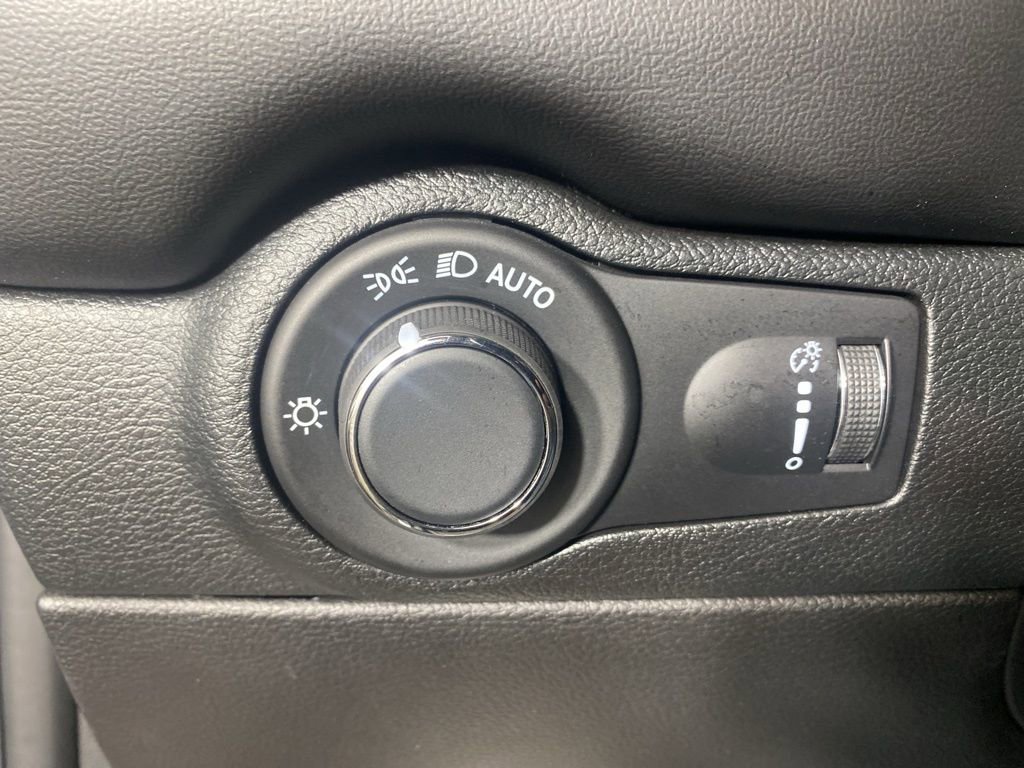 Used 2025 Dodge Durango R/T AWD/4WD image 14