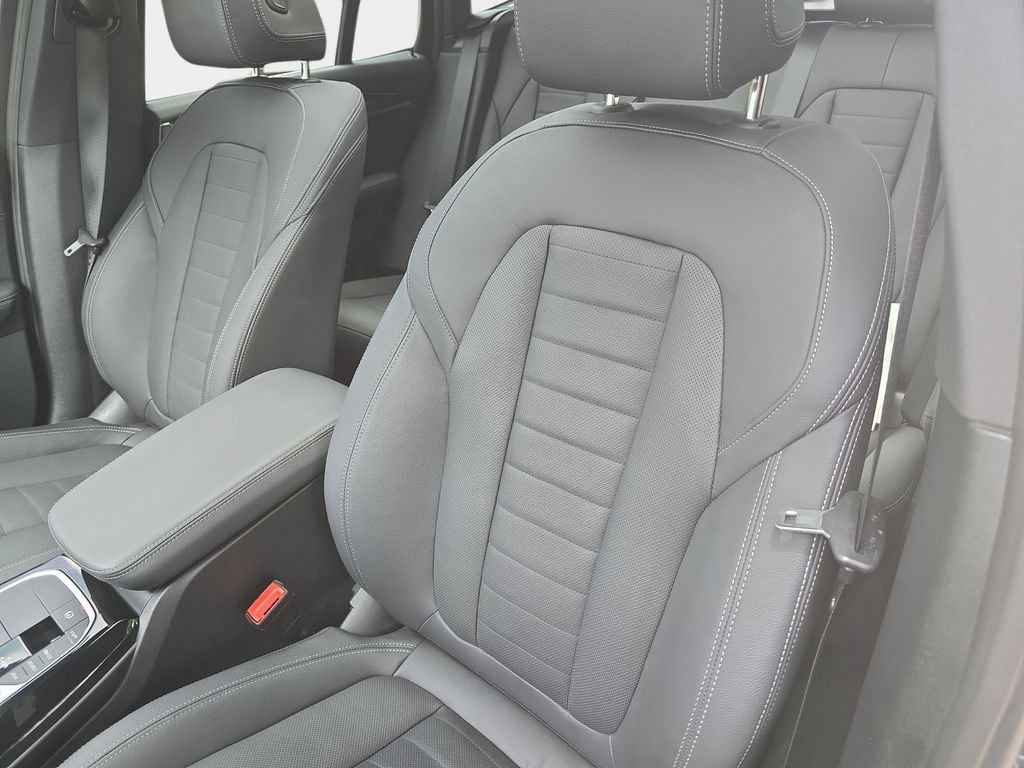 Used 2023 BMW X3 sDrive30i w/ Premium Package w/ZPA RWD image 26