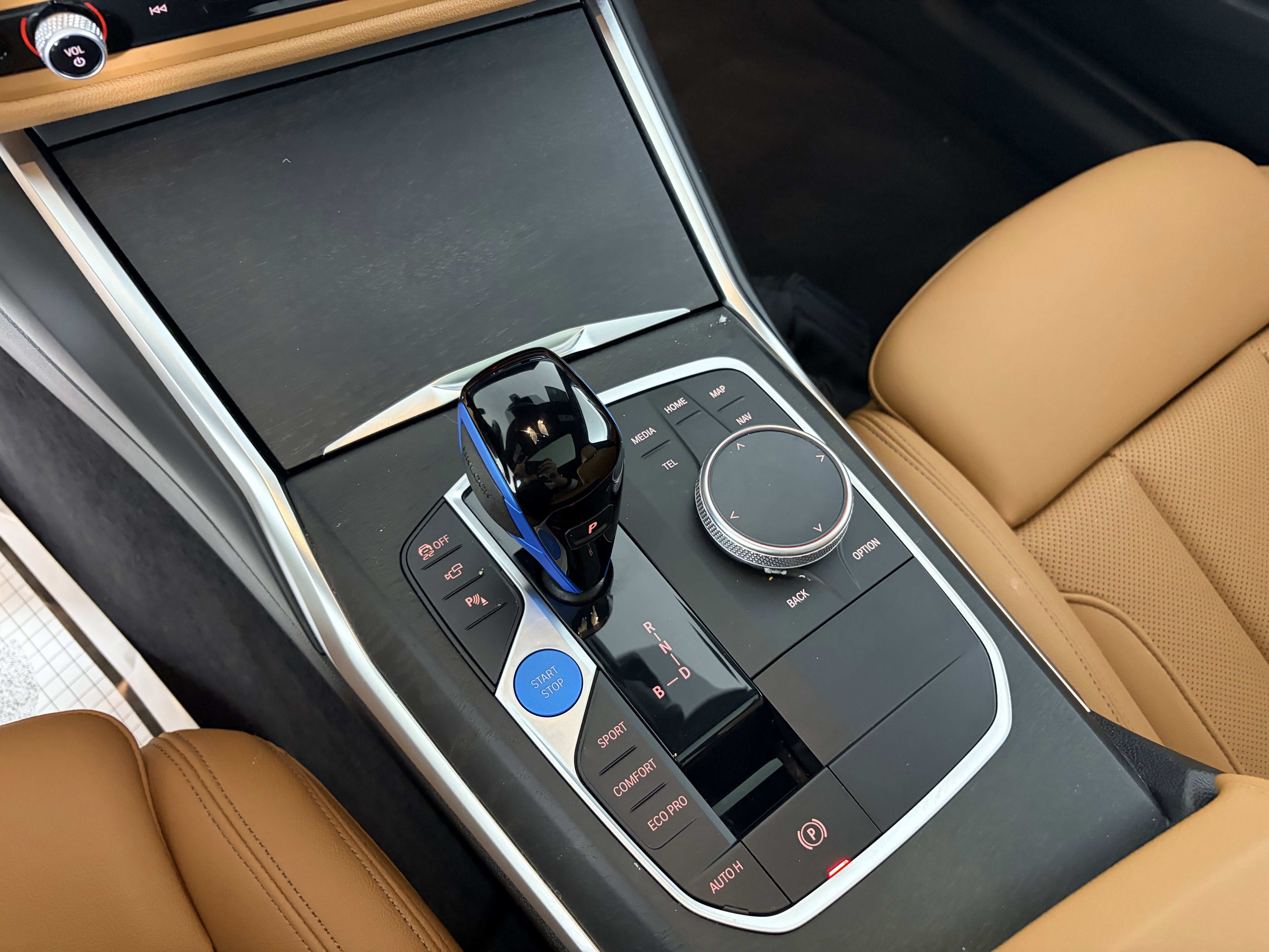 Certified 2023 BMW i4 eDrive35 image 14