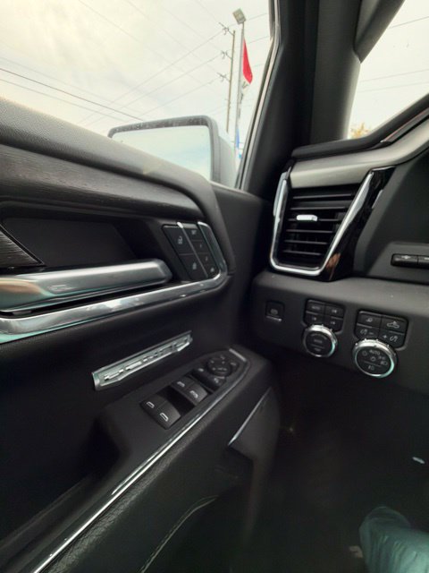 Used 2024 GMC Sierra 1500 Denali w/ Denali Reserve Package AWD/4WD image 18