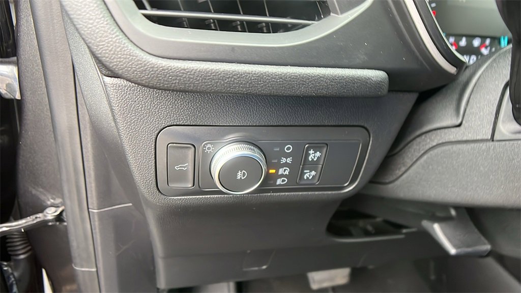 Used 2020 Ford Escape SEL image 23