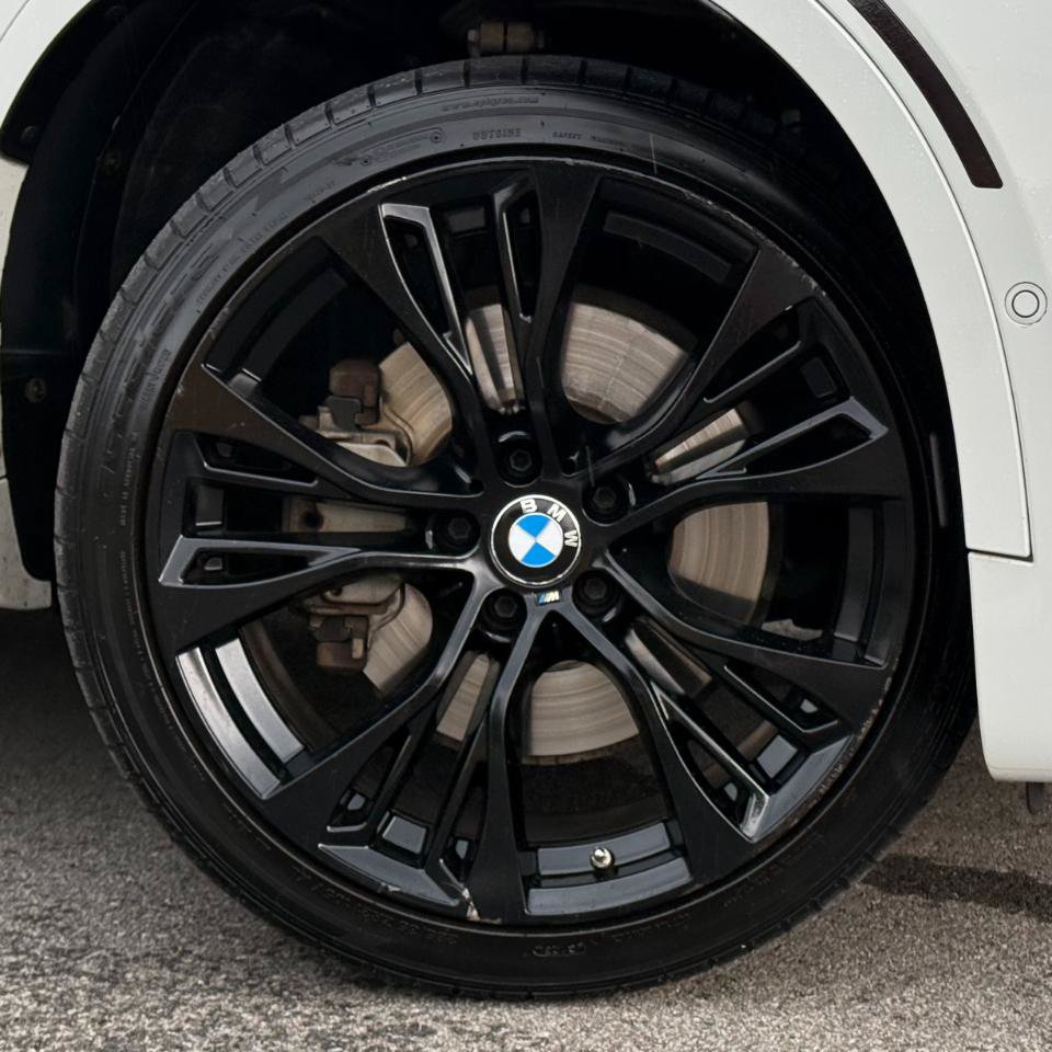 Used 2019 BMW X6 xDrive50i w/ M Sport Package AWD/4WD image 25