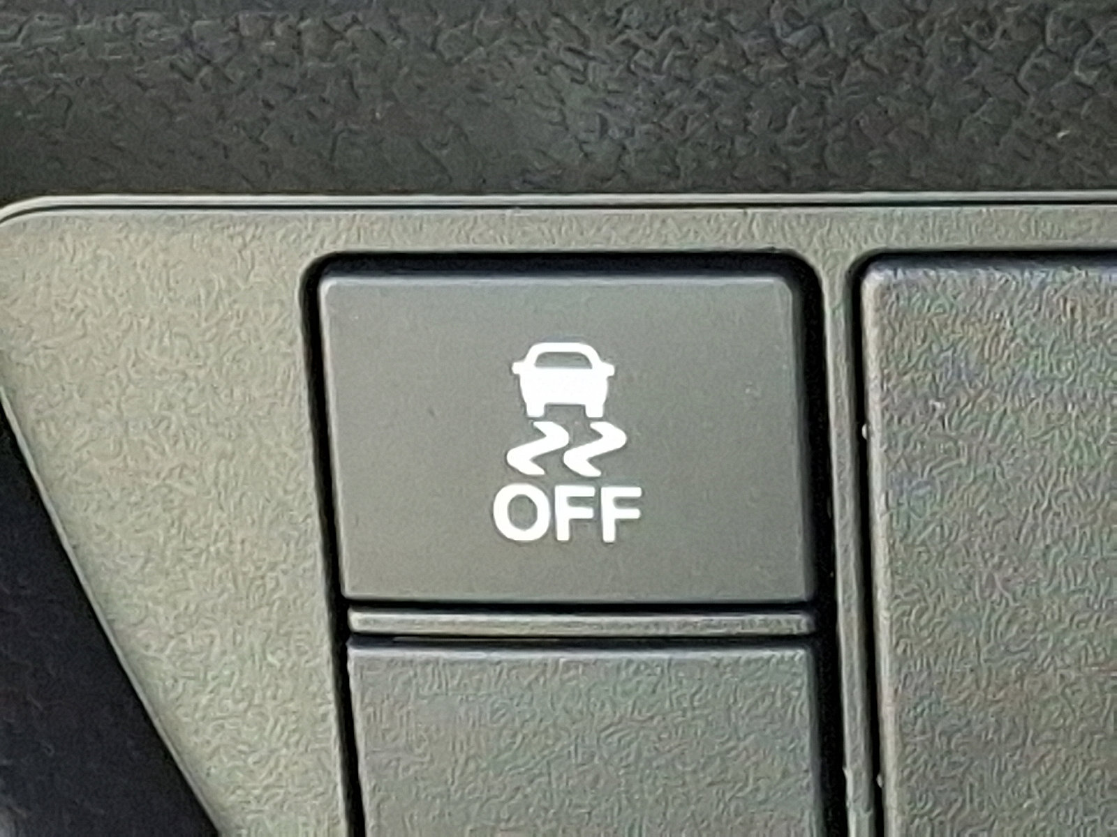 Used 2023 Honda HR-V EX-L image 28