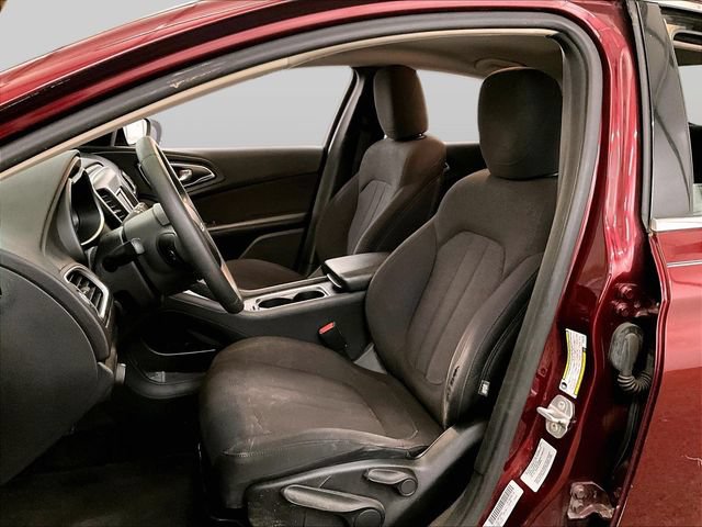 Used 2015 Chrysler 200 Limited FWD image 25