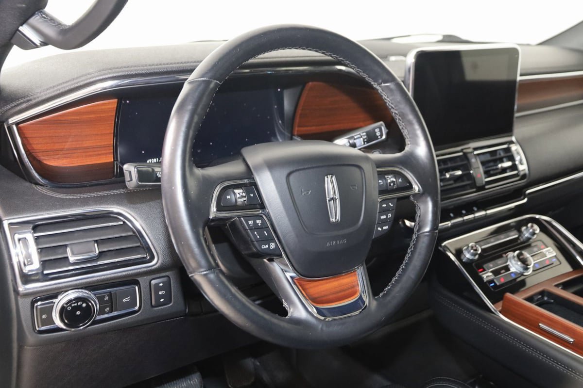 Used 2021 Lincoln Navigator Reserve w/ Luxury Package image 6
