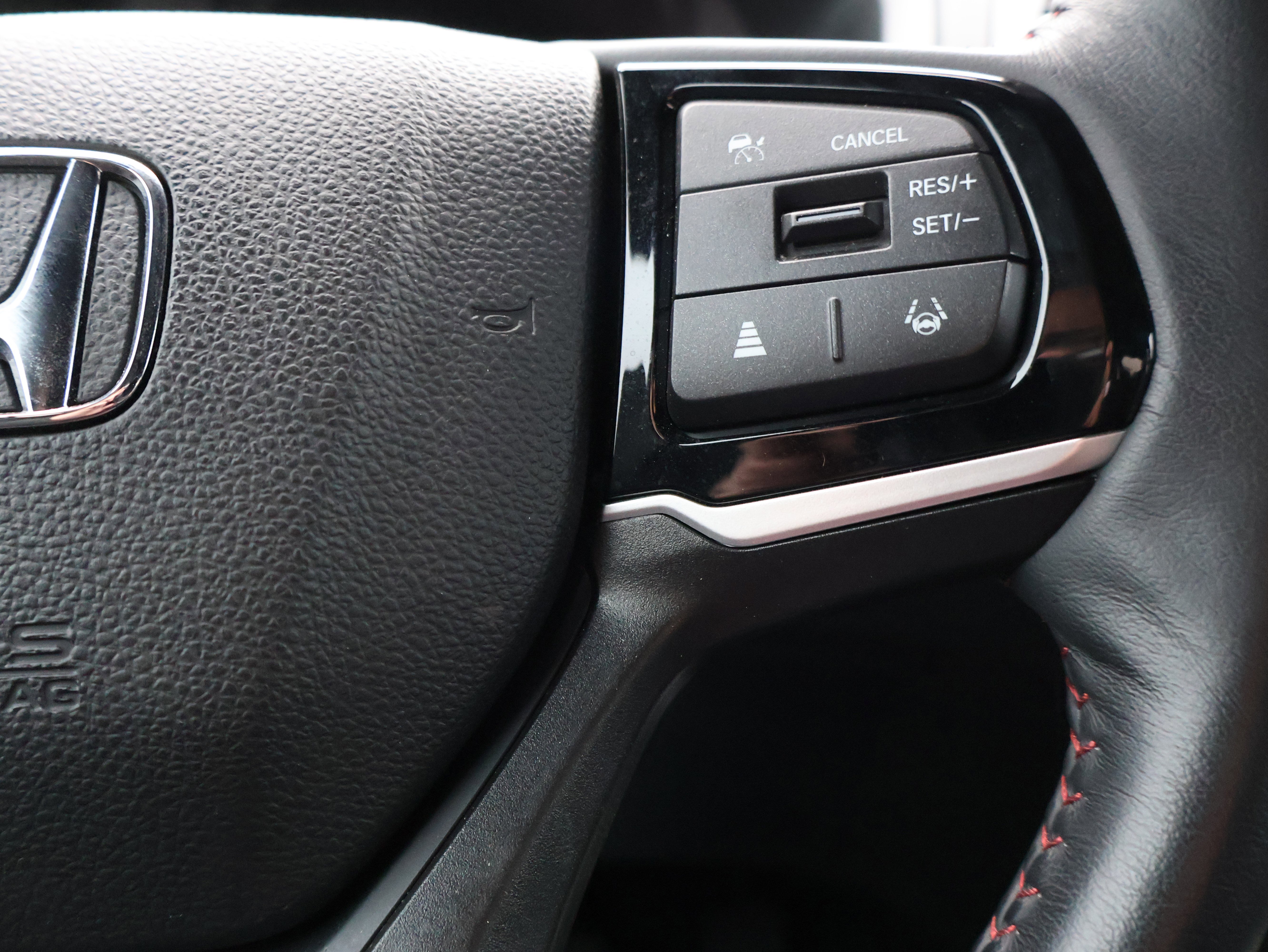 Used 2025 Honda Odyssey Sport-L image 37