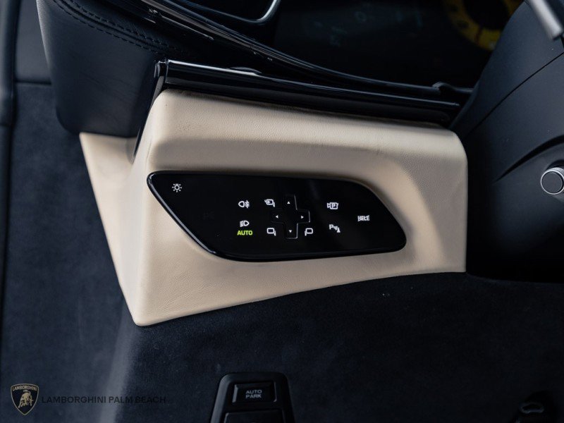 Used 2023 Ferrari Purosangue image 24