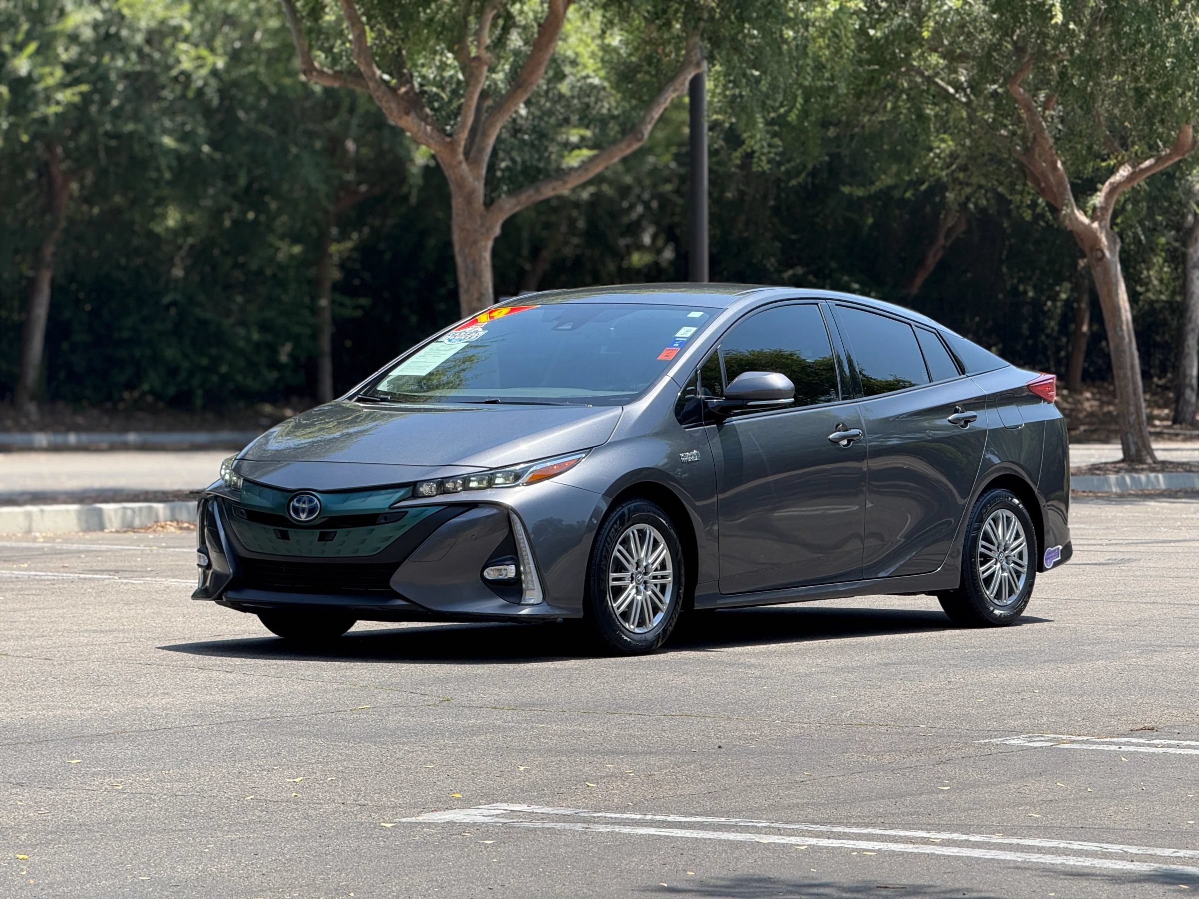 Used 2019 Toyota Prius Prime Advanced w/ Carpet Mat Package FWD image 7