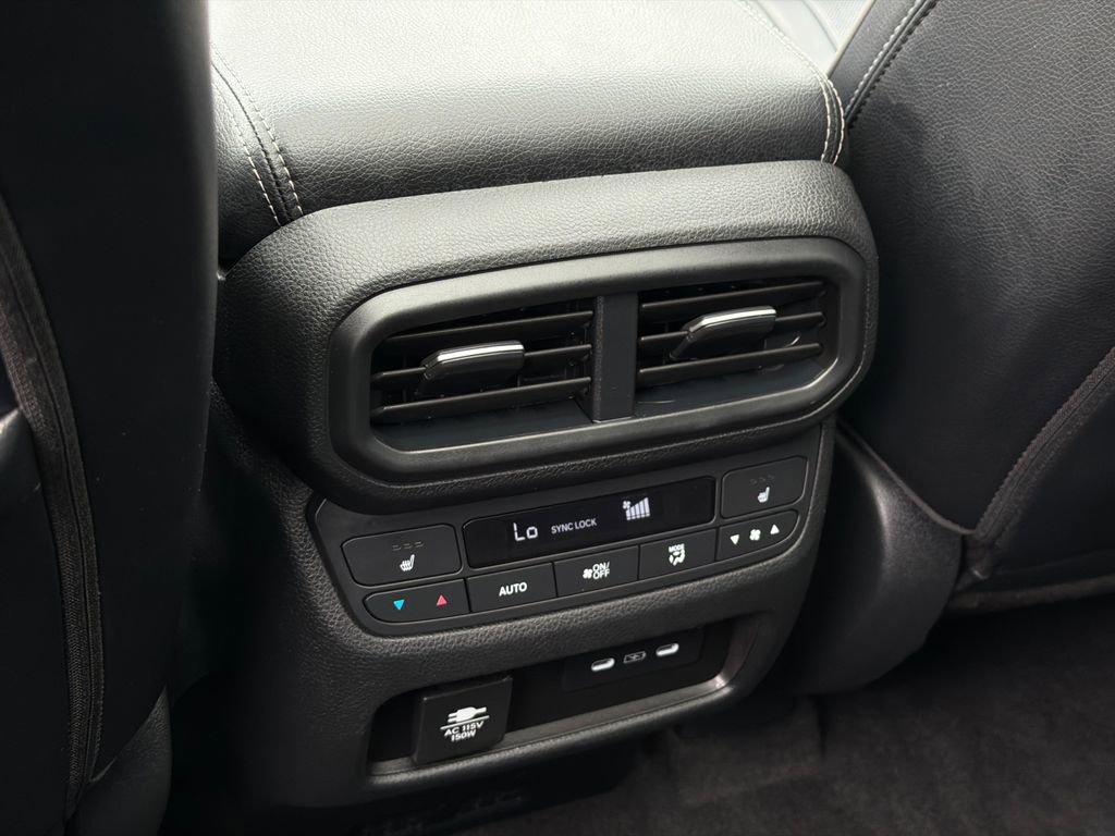 Used 2024 Honda Pilot Elite image 25