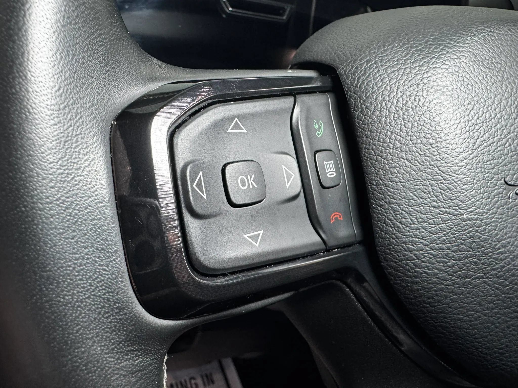 Used 2023 RAM 1500 Limited AWD/4WD image 28