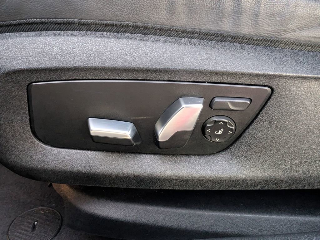 Used 2023 BMW 530e image 16