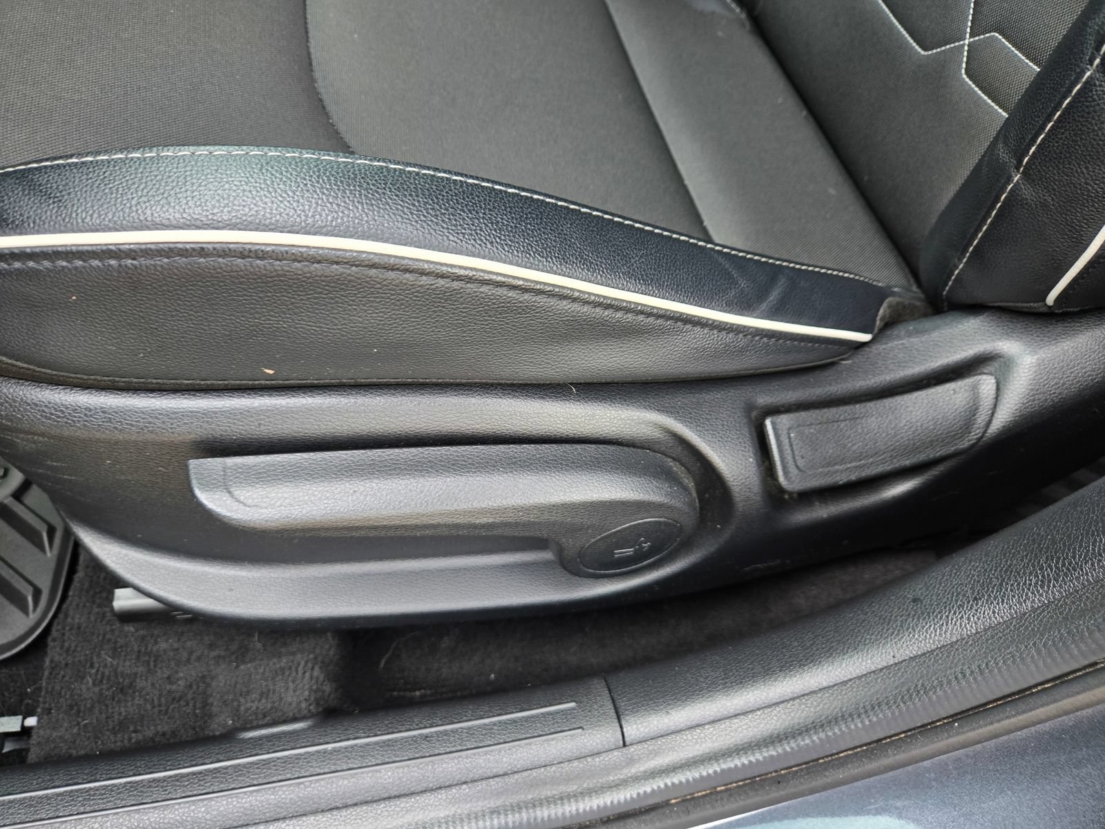 Used 2024 Kia Forte GT-Line FWD image 24