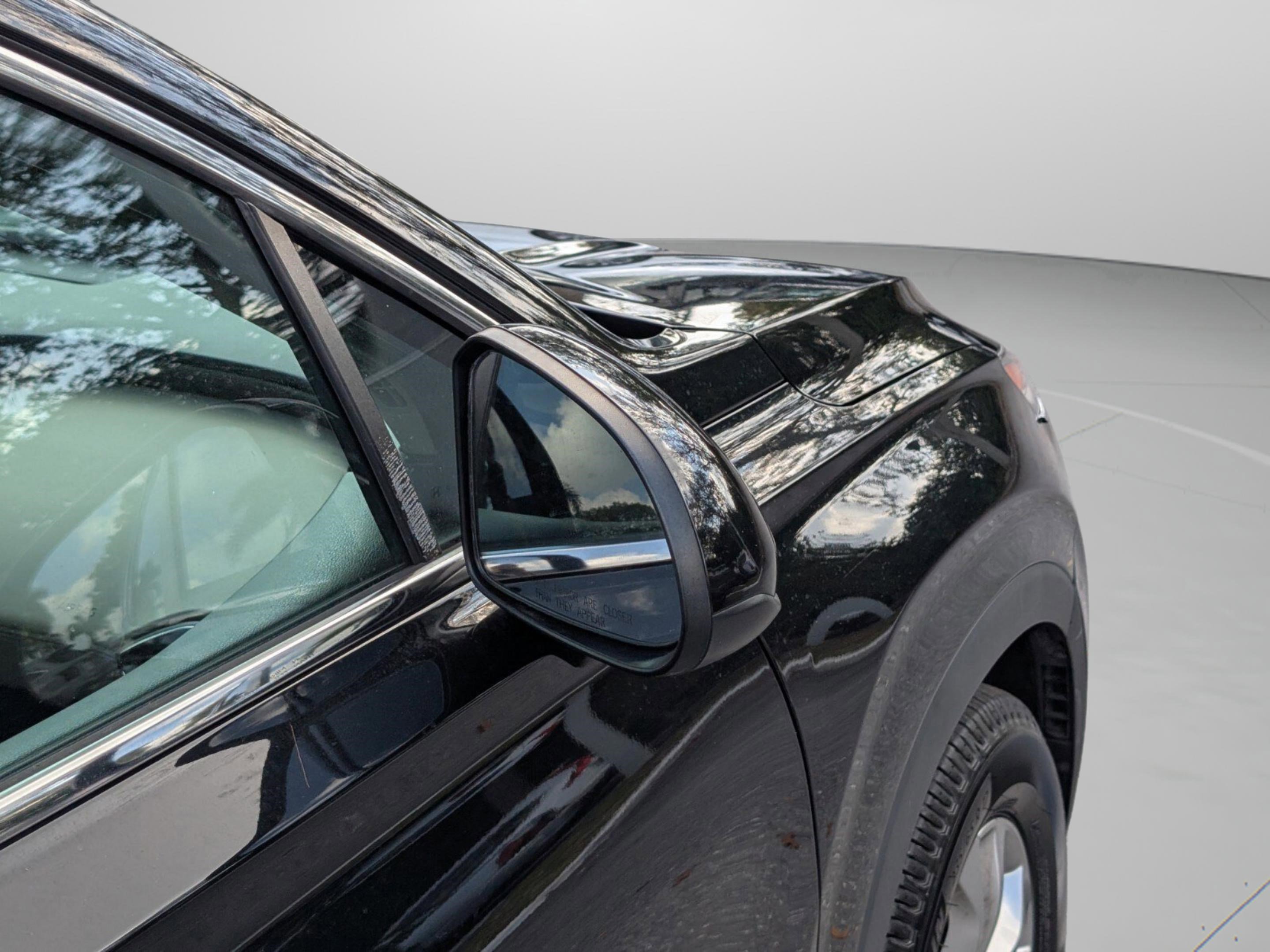 Used 2020 Hyundai Santa Fe SE image 27