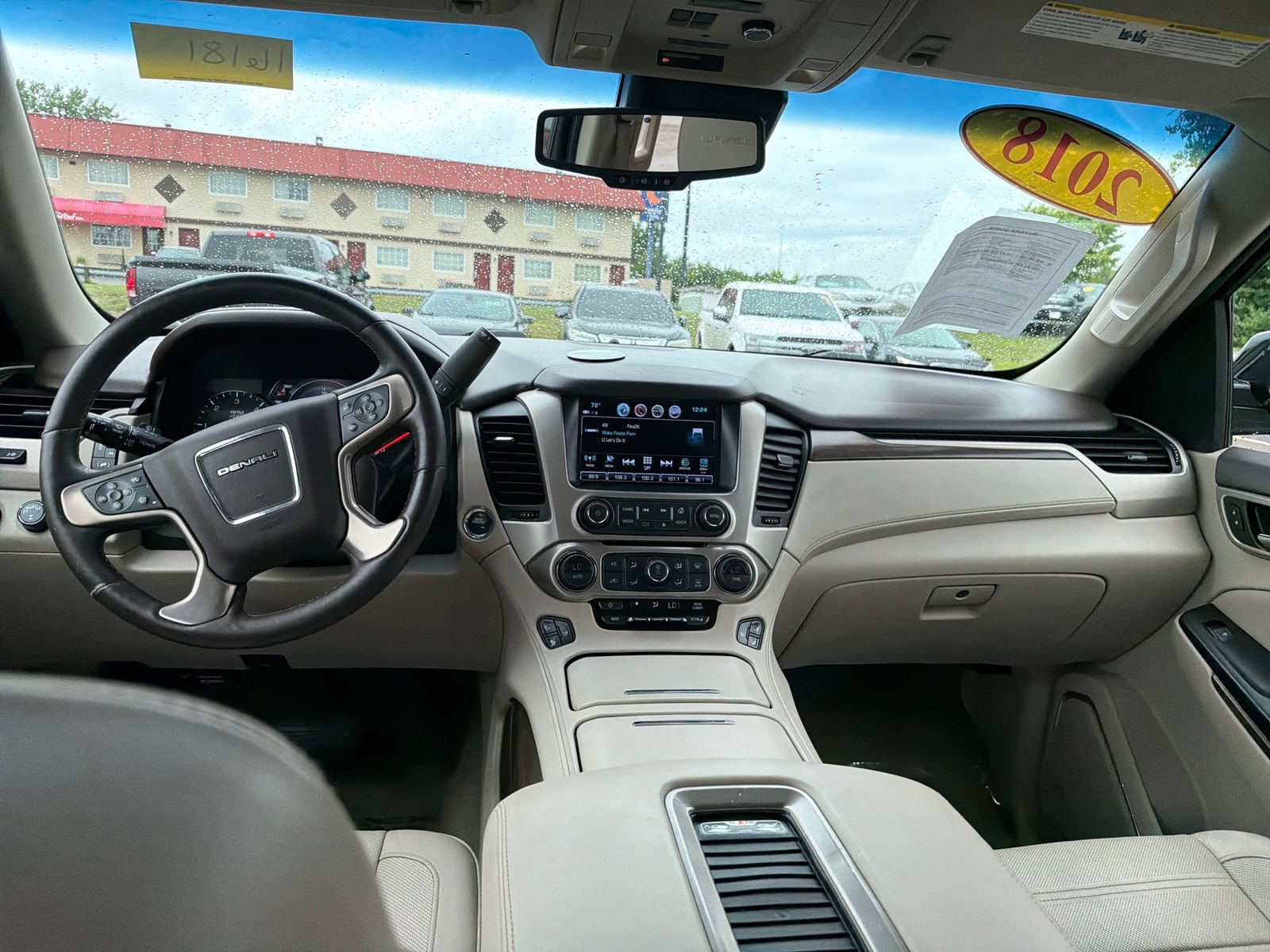 Used 2018 GMC Yukon Denali AWD/4WD image 15