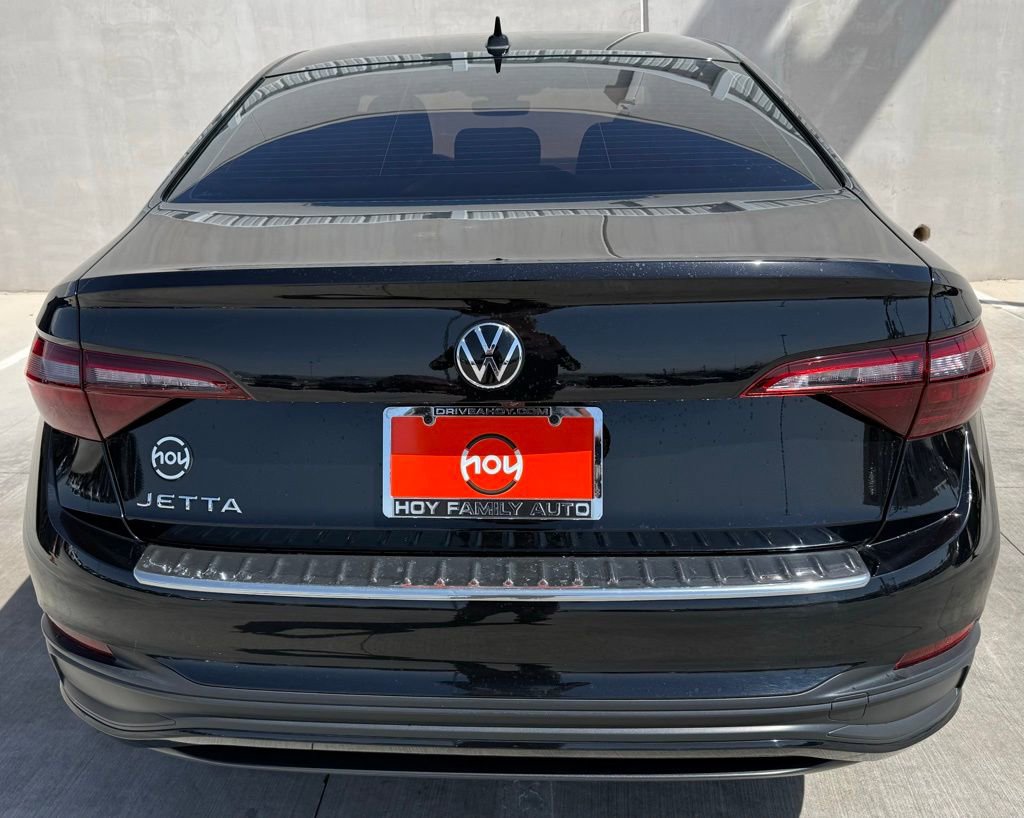 Used 2024 Volkswagen Jetta S image 4