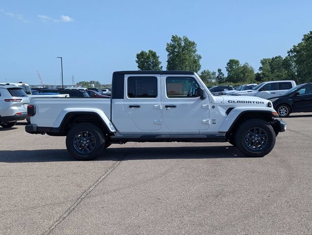 New 2026 Jeep Gladiator Sport AWD/4WD image 2