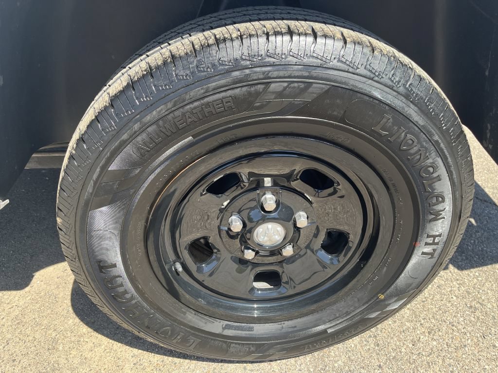 Used 2019 RAM 1500 Classic SLT AWD/4WD image 14