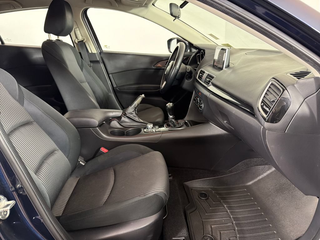 Used 2015 MAZDA MAZDA3 i Touring FWD image 18