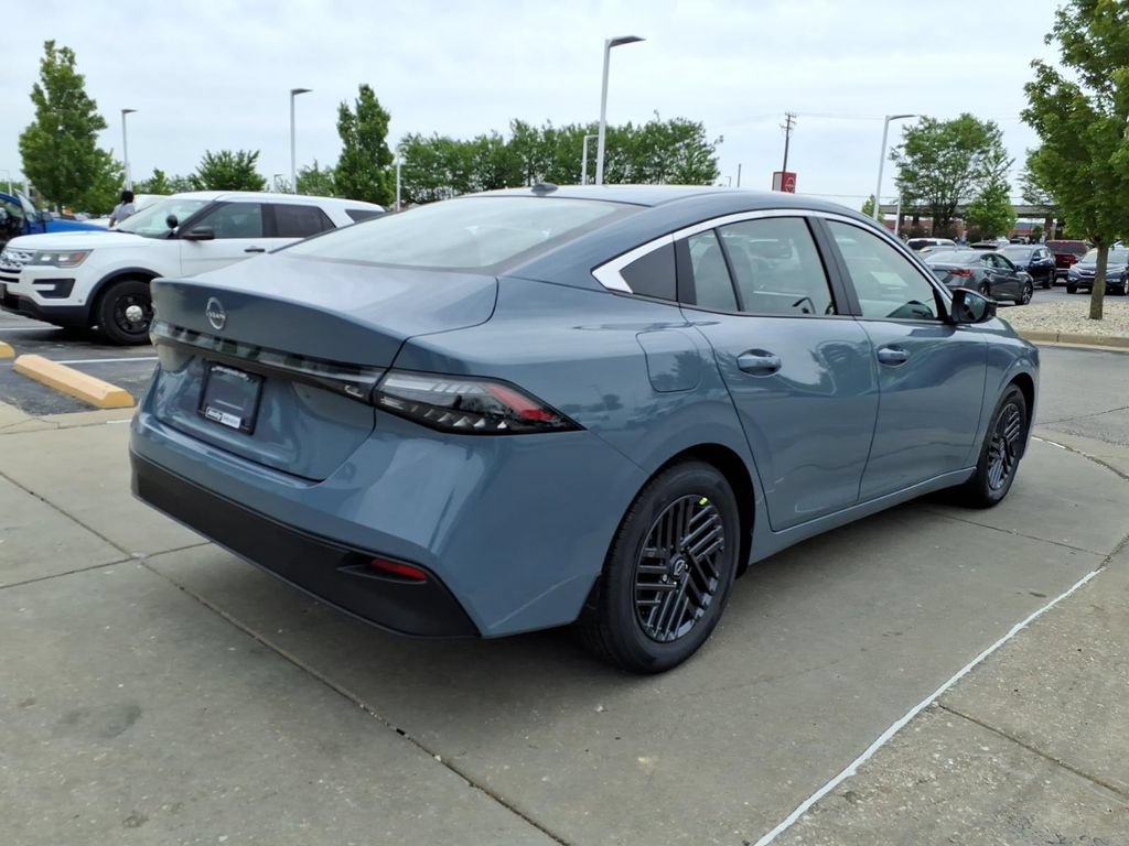 New 2026 Nissan Sentra SV w/ SV Convenience Package FWD image 8
