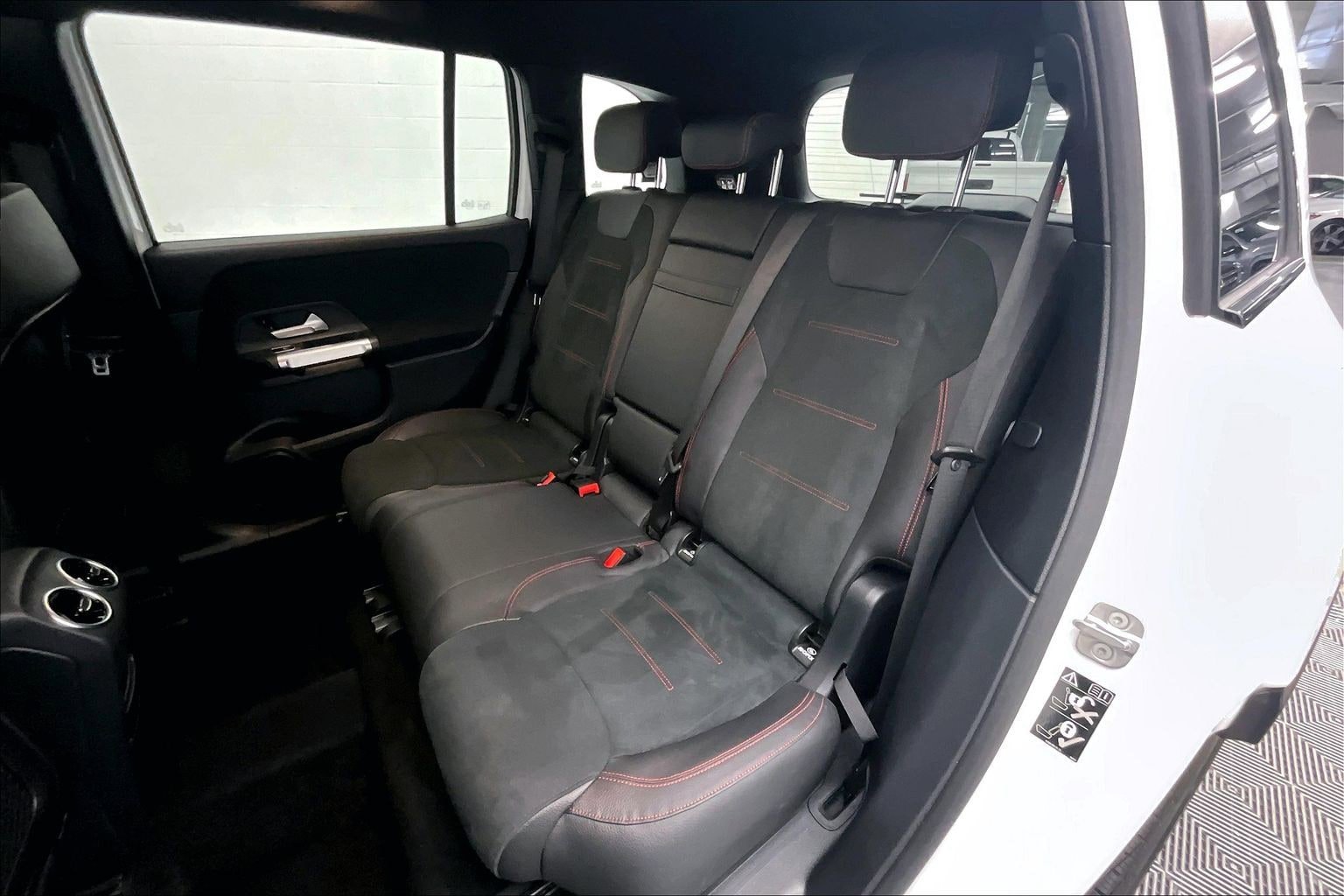 Certified 2023 Mercedes-Benz GLB 250 4MATIC image 18
