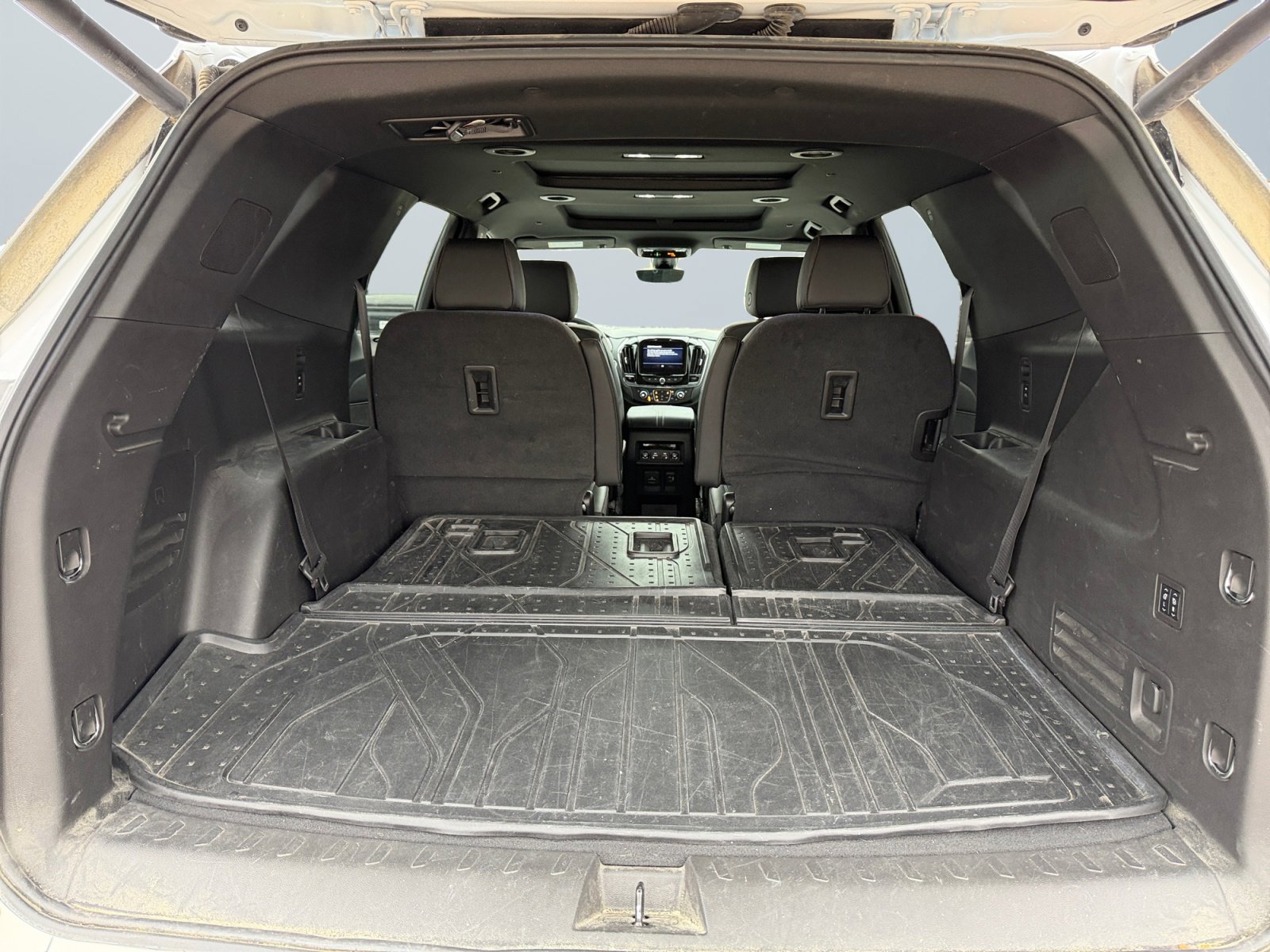 Used 2023 Chevrolet Traverse High Country w/ LPO, Floor Liner Package image 15
