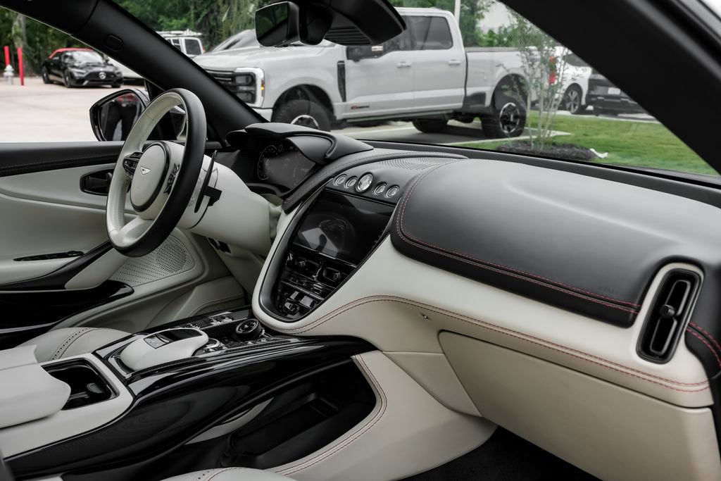 Used 2023 Aston Martin DBX 707 image 11