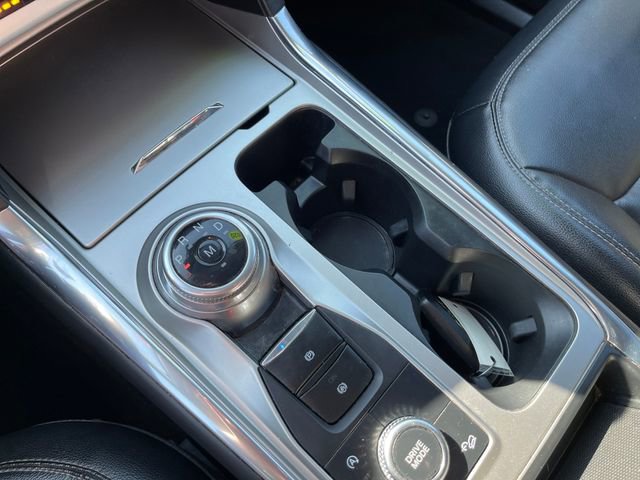 Used 2020 Ford Explorer XLT w/ Equipment Group 202A AWD/4WD image 24