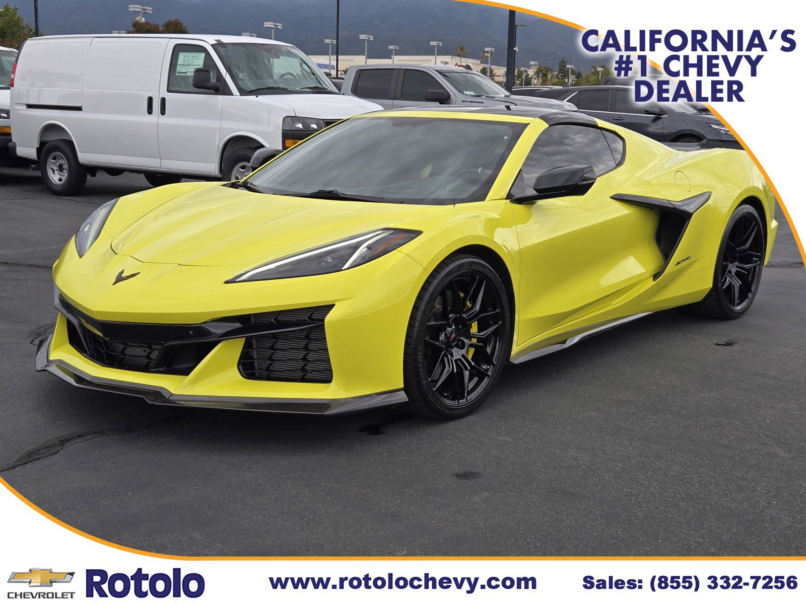 Used 2023 Chevrolet Corvette Z06 w/ Stealth Interior Trim Package RWD image 3
