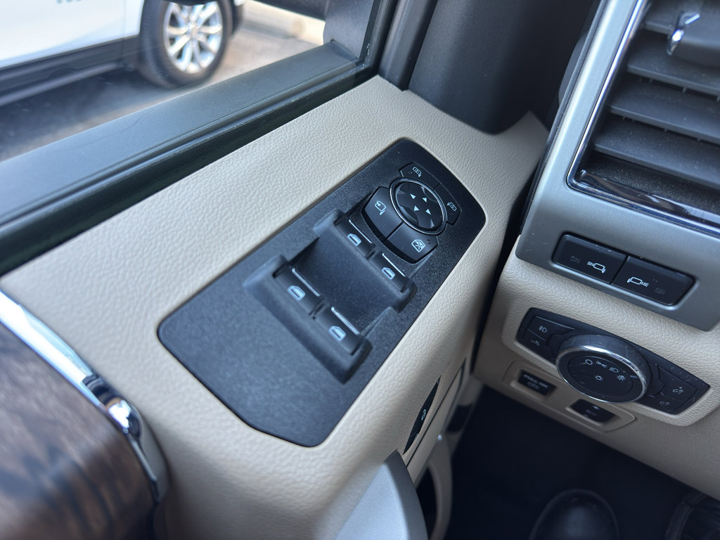 Used 2020 Ford F150 Lariat w/ Equipment Group 502A Luxury AWD/4WD image 10