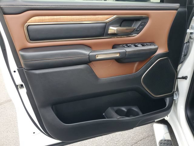 Used 2022 RAM 1500 Limited w/ Body Color Bumper Group AWD/4WD image 8