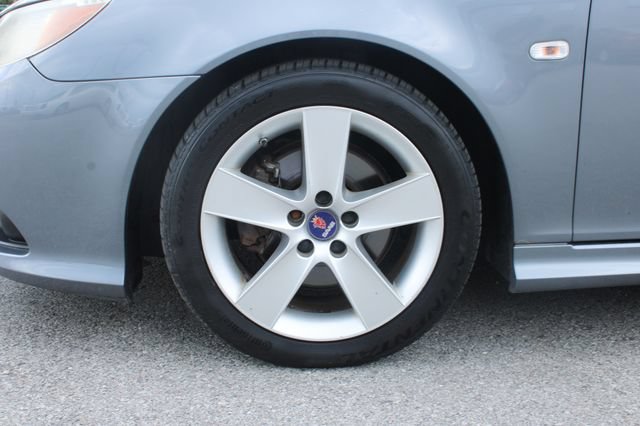 Used 2008 Saab 9-3 2.0T w/ Moonroof Package FWD image 29