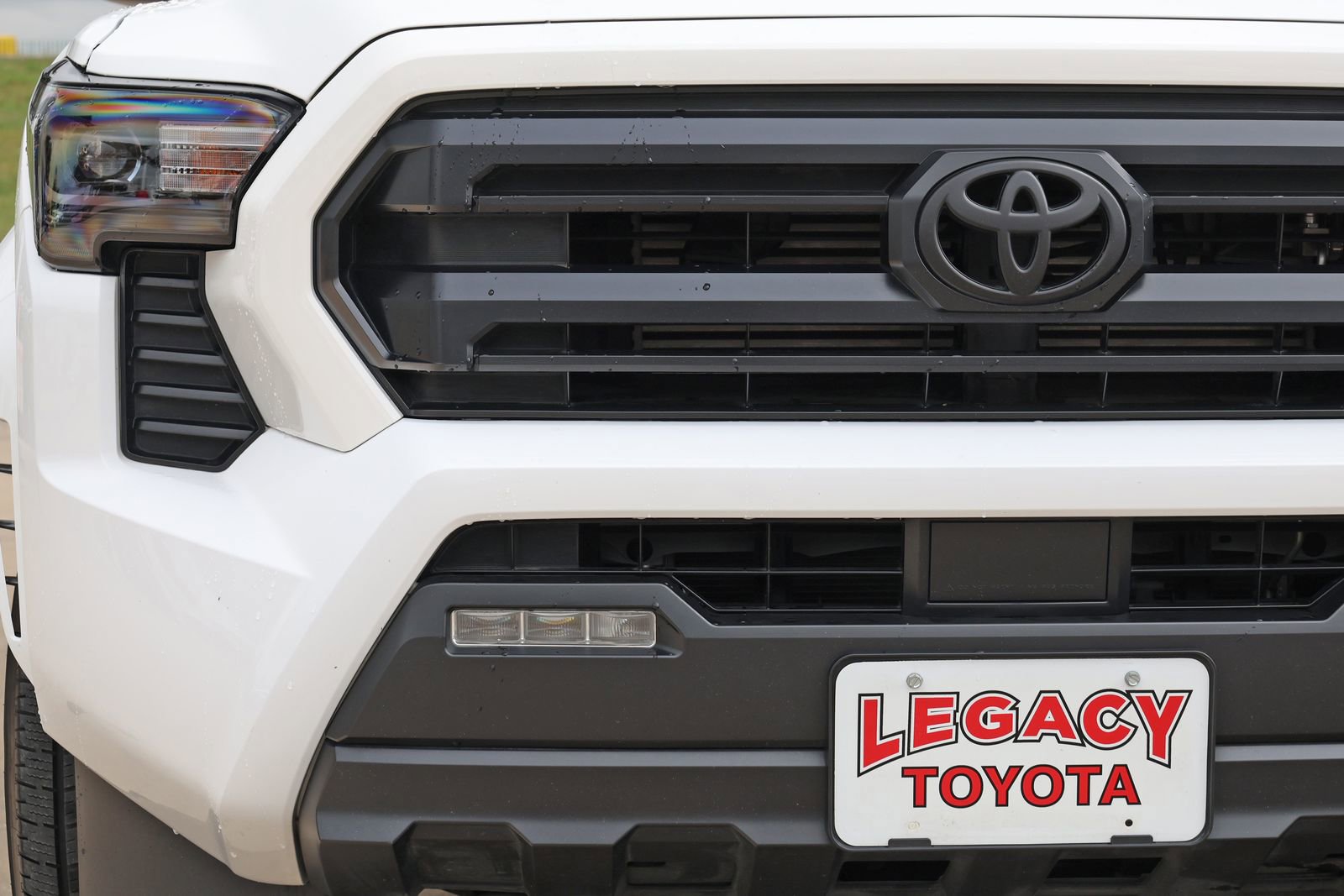 Used 2025 Toyota Tacoma SR5 RWD image 10