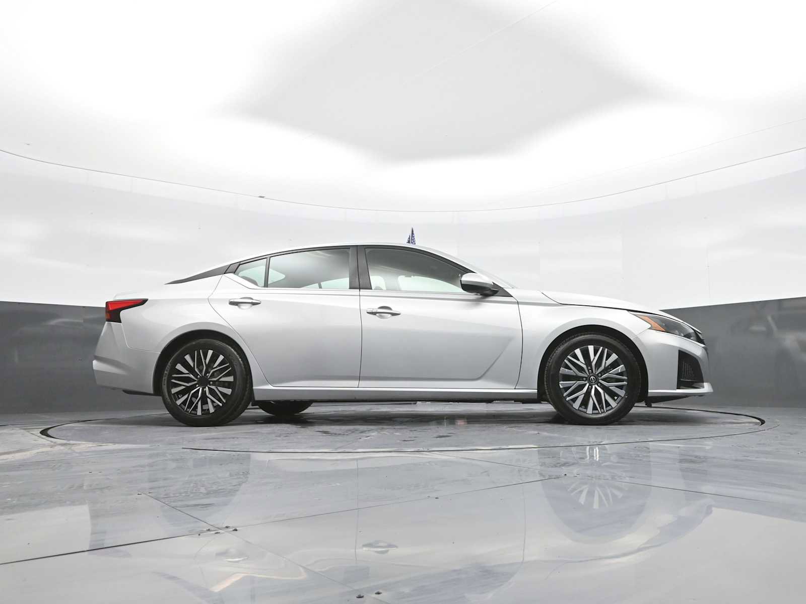 Used 2023 Nissan Altima 2.5 SV image 43