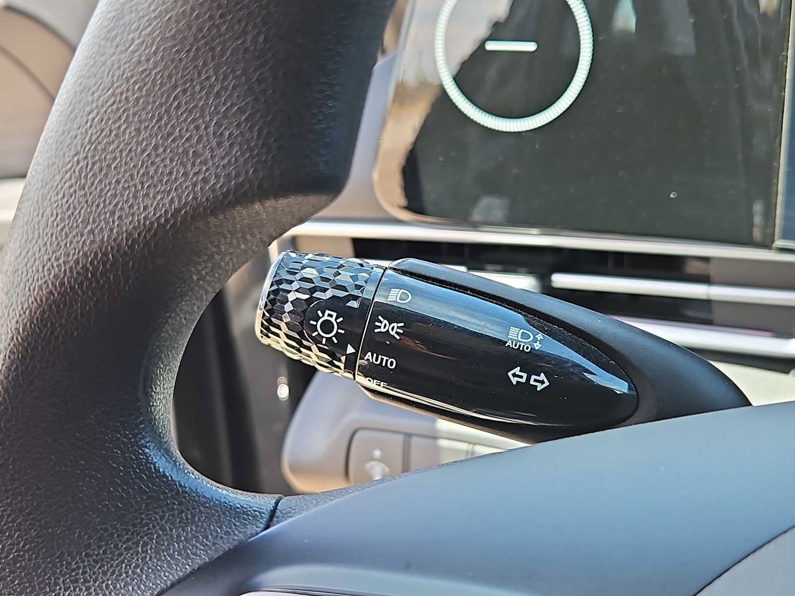 Certified 2024 Hyundai Elantra SEL FWD image 26