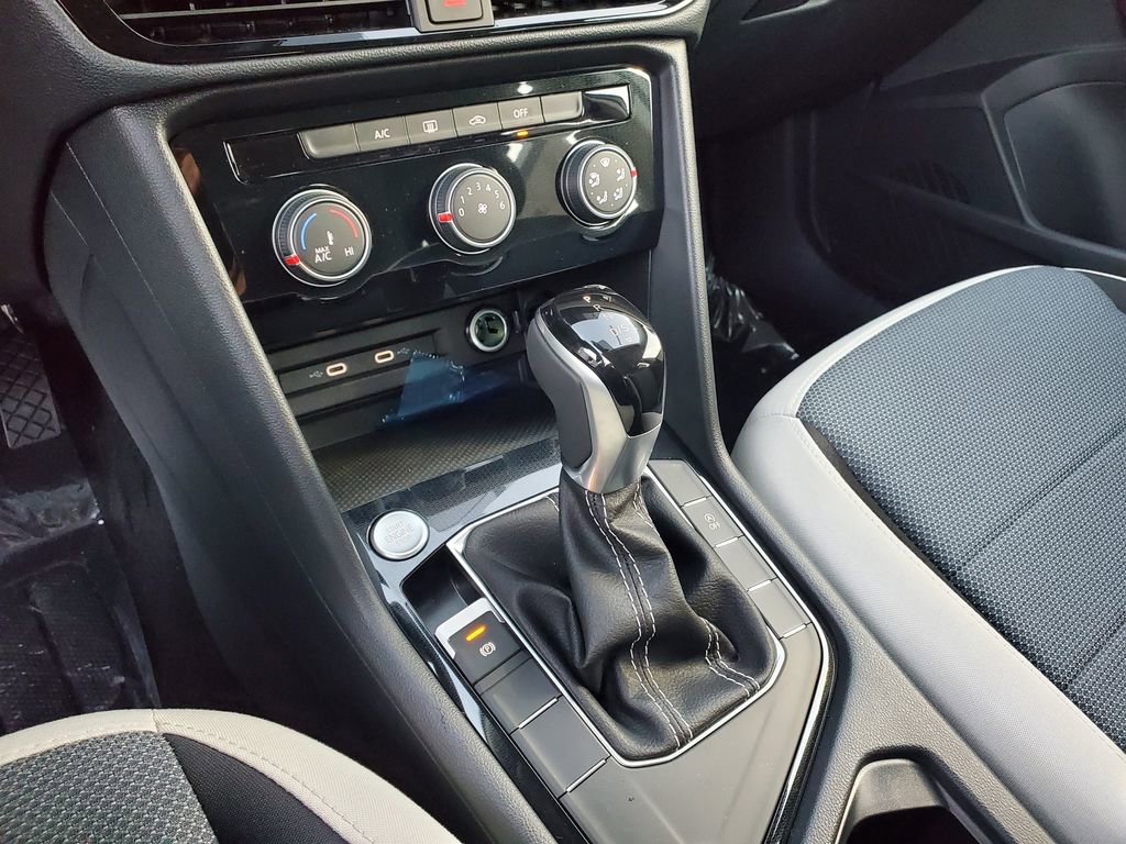 New 2026 Volkswagen Taos S FWD image 9