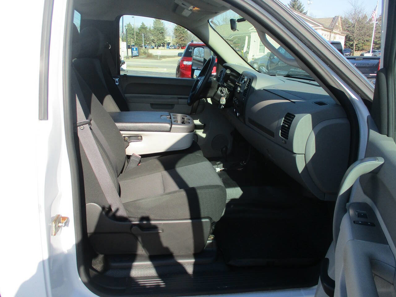 Used 2012 GMC Sierra 2500 W/T w/ Snow Plow Prep Package image 10