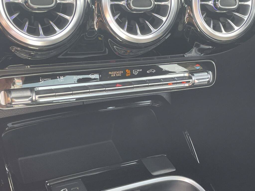 Certified 2023 Mercedes-Benz CLA 35 AMG 4MATIC image 27