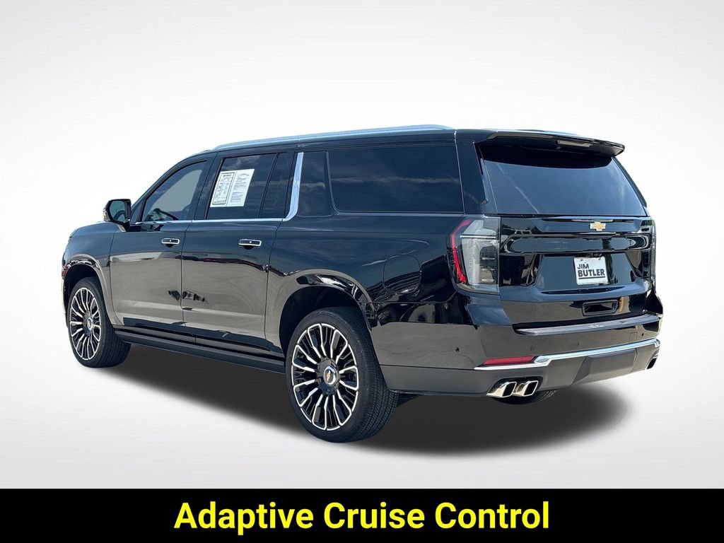 Used 2026 Chevrolet Suburban High Country AWD/4WD image 5