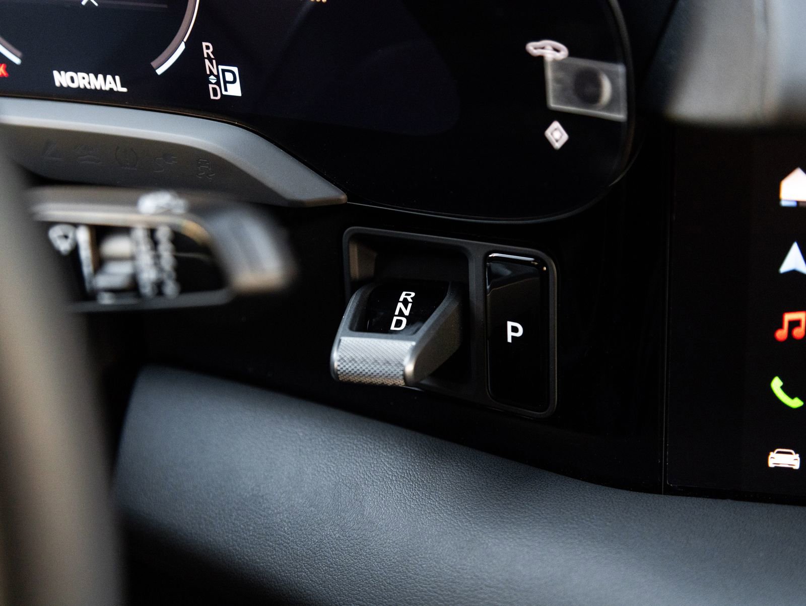 New 2026 Porsche Taycan image 18