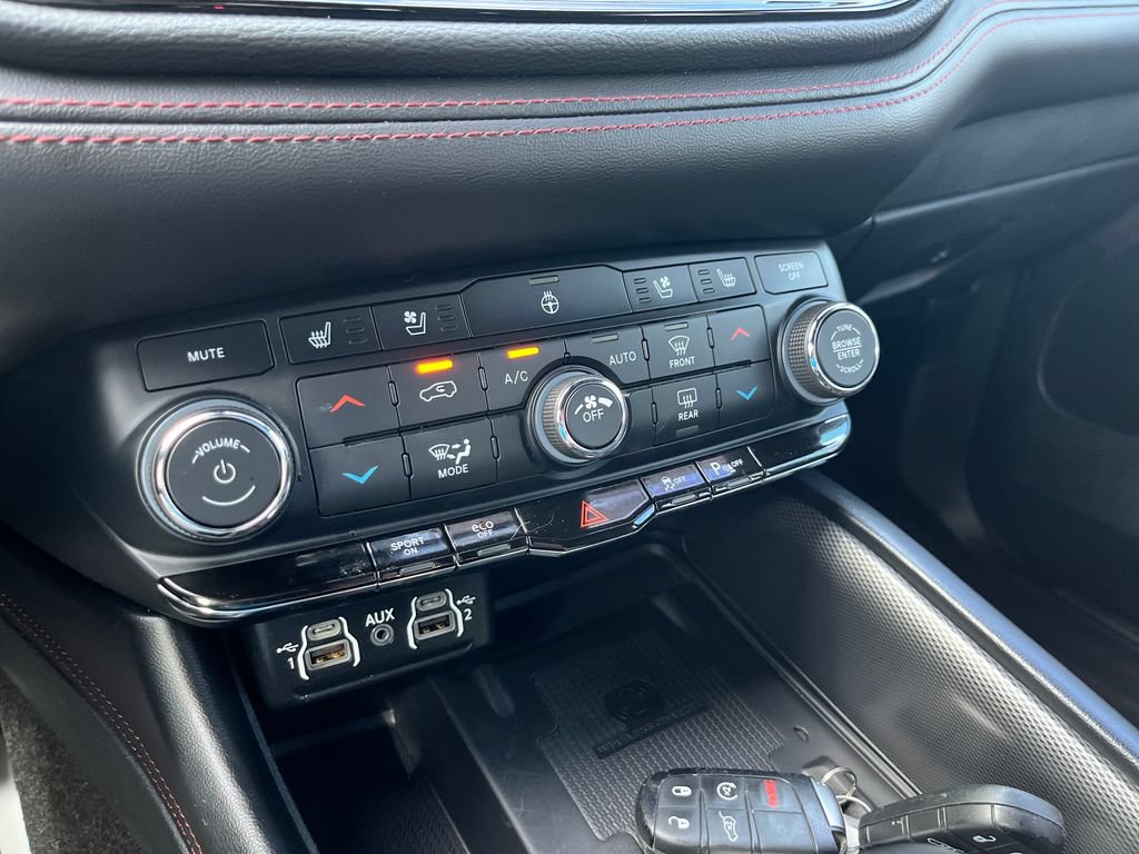 Used 2022 Dodge Durango R/T w/ Blacktop Package AWD/4WD image 20