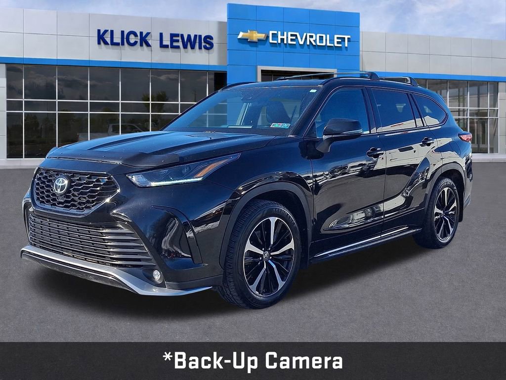 Used 2021 Toyota Highlander XSE image 3