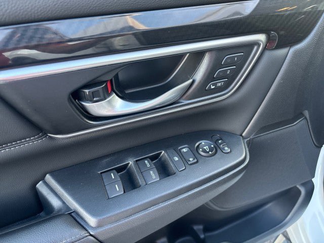 Used 2022 Honda CR-V Touring image 11